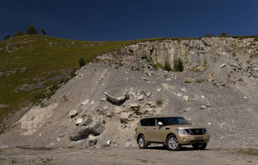  Nissan Patrol 2010 года  (фото 41 из 118)